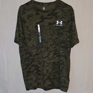 Under Armour Green & Black Camo Loose Tee Large